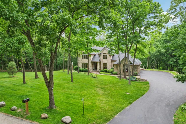 $1,285,000 | W332S9291 Red Brae Drive, Mukwonago, WI 53149