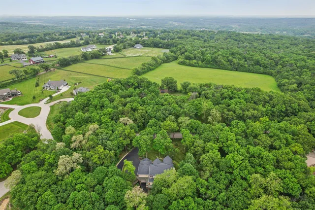 $1,285,000 | W332S9291 Red Brae Drive, Mukwonago, WI 53149
