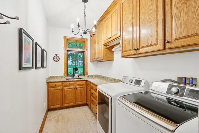 $1,285,000 | W332S9291 Red Brae Drive, Mukwonago, WI 53149