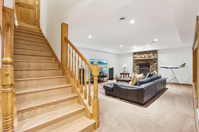 $1,285,000 | W332S9291 Red Brae Drive, Mukwonago, WI 53149