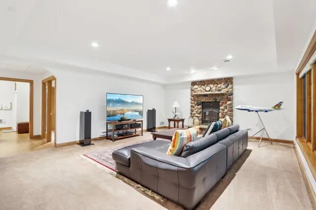 $1,285,000 | W332S9291 Red Brae Drive, Mukwonago, WI 53149