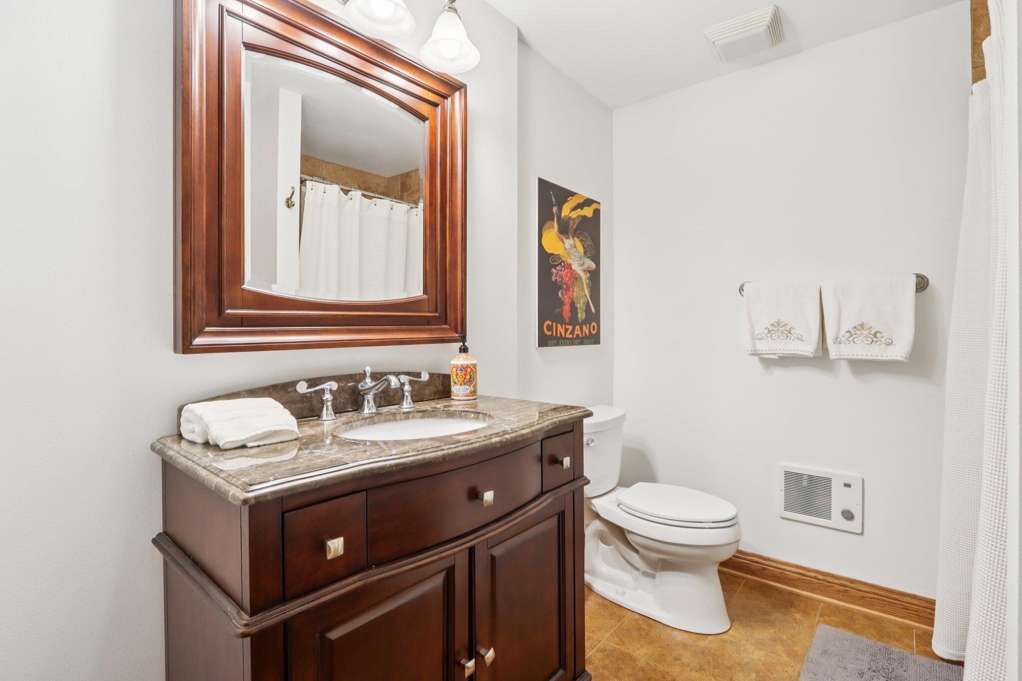 W332S9291 Red Brae Drive Mukwonago, WI 53149 - Photo 34 of 119 Lower Bath