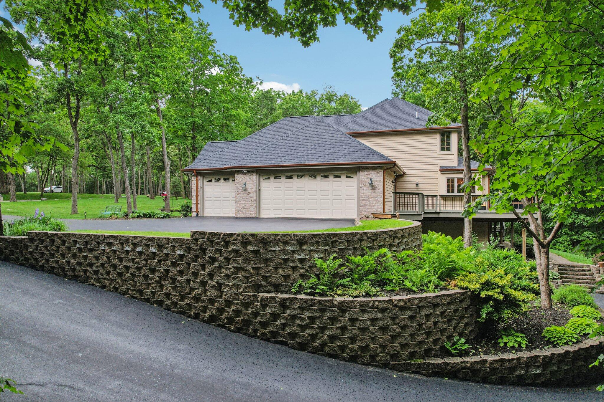 W332S9291 Red Brae Drive Mukwonago, WI 53149 - Photo 47 of 119 W332S9291 Red Brae