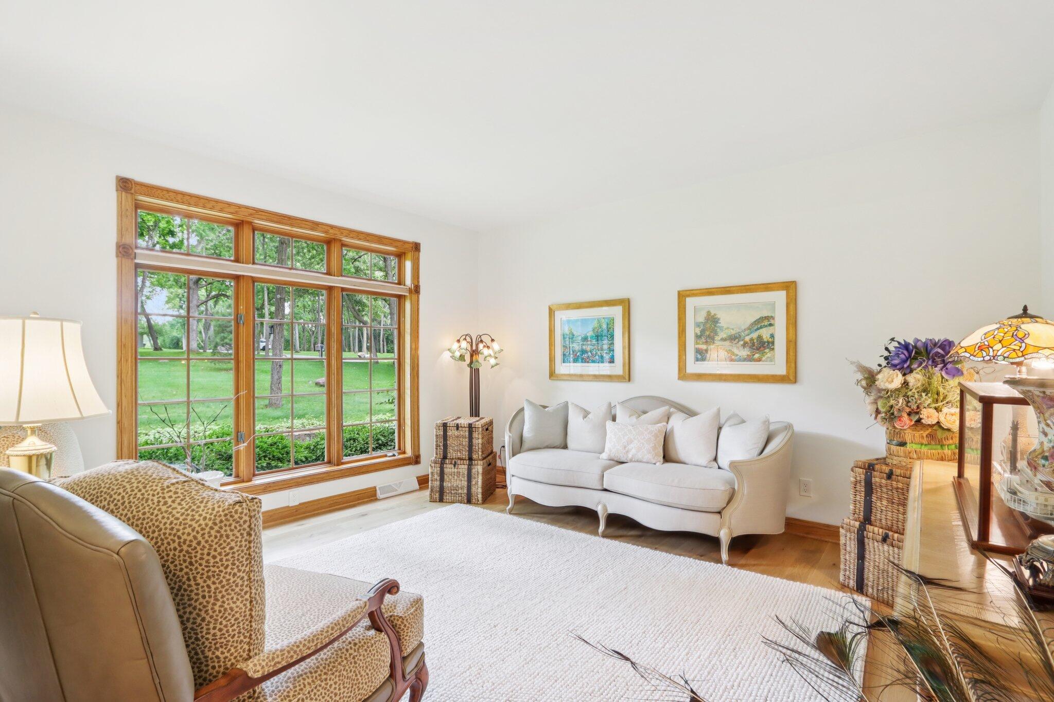 W332S9291 Red Brae Drive Mukwonago, WI 53149 - Photo 5 of 119 Family Room