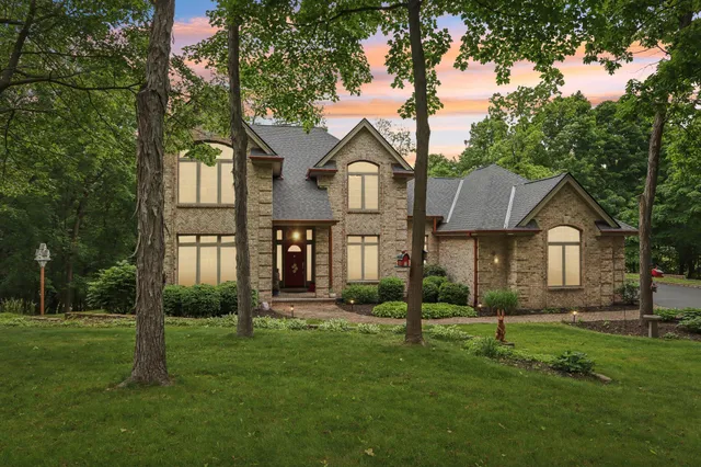 $1,285,000 | W332S9291 Red Brae Drive, Mukwonago, WI 53149