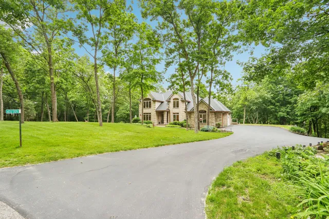 $1,285,000 | W332S9291 Red Brae Drive, Mukwonago, WI 53149