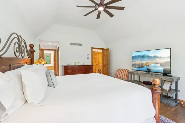 $1,285,000 | W332S9291 Red Brae Drive, Mukwonago, WI 53149