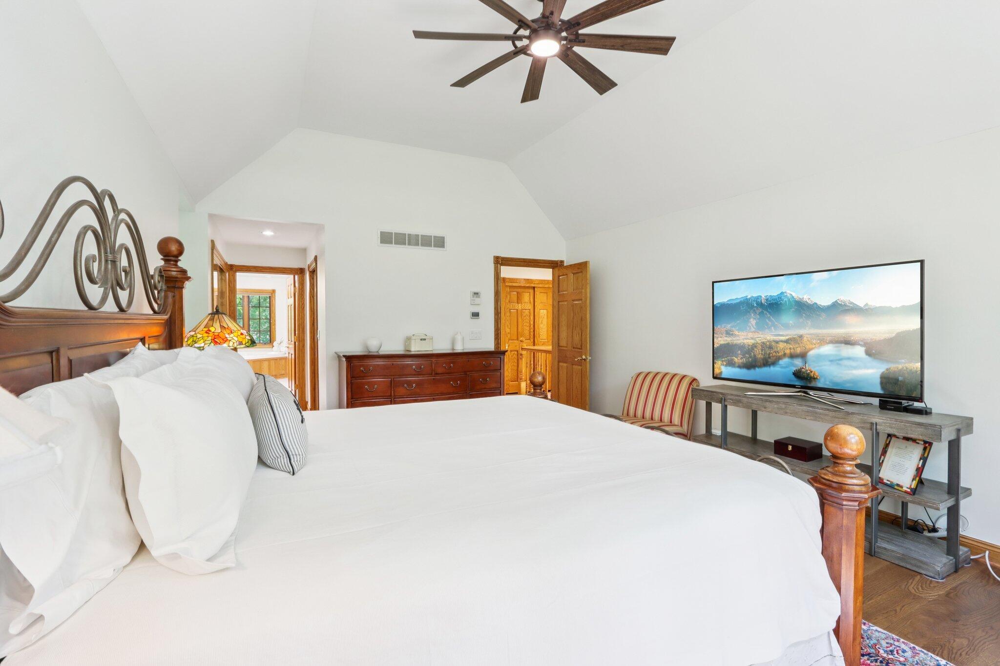 W332S9291 Red Brae Drive Mukwonago, WI 53149 - Photo 71 of 119 Master Bedroom