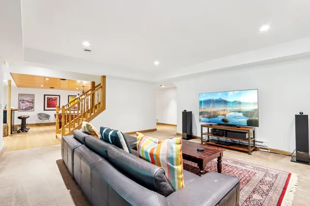 $1,285,000 | W332S9291 Red Brae Drive, Mukwonago, WI 53149