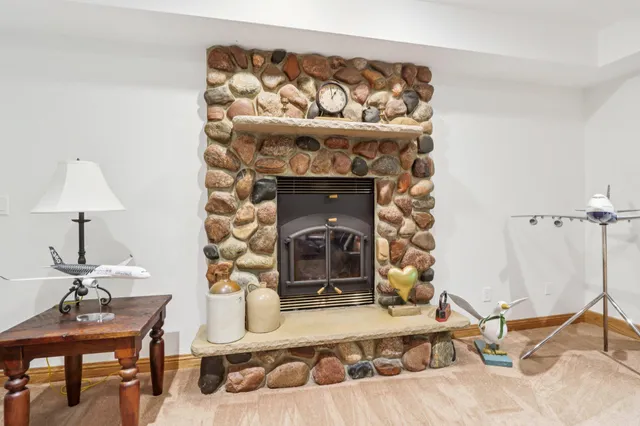 $1,285,000 | W332S9291 Red Brae Drive, Mukwonago, WI 53149