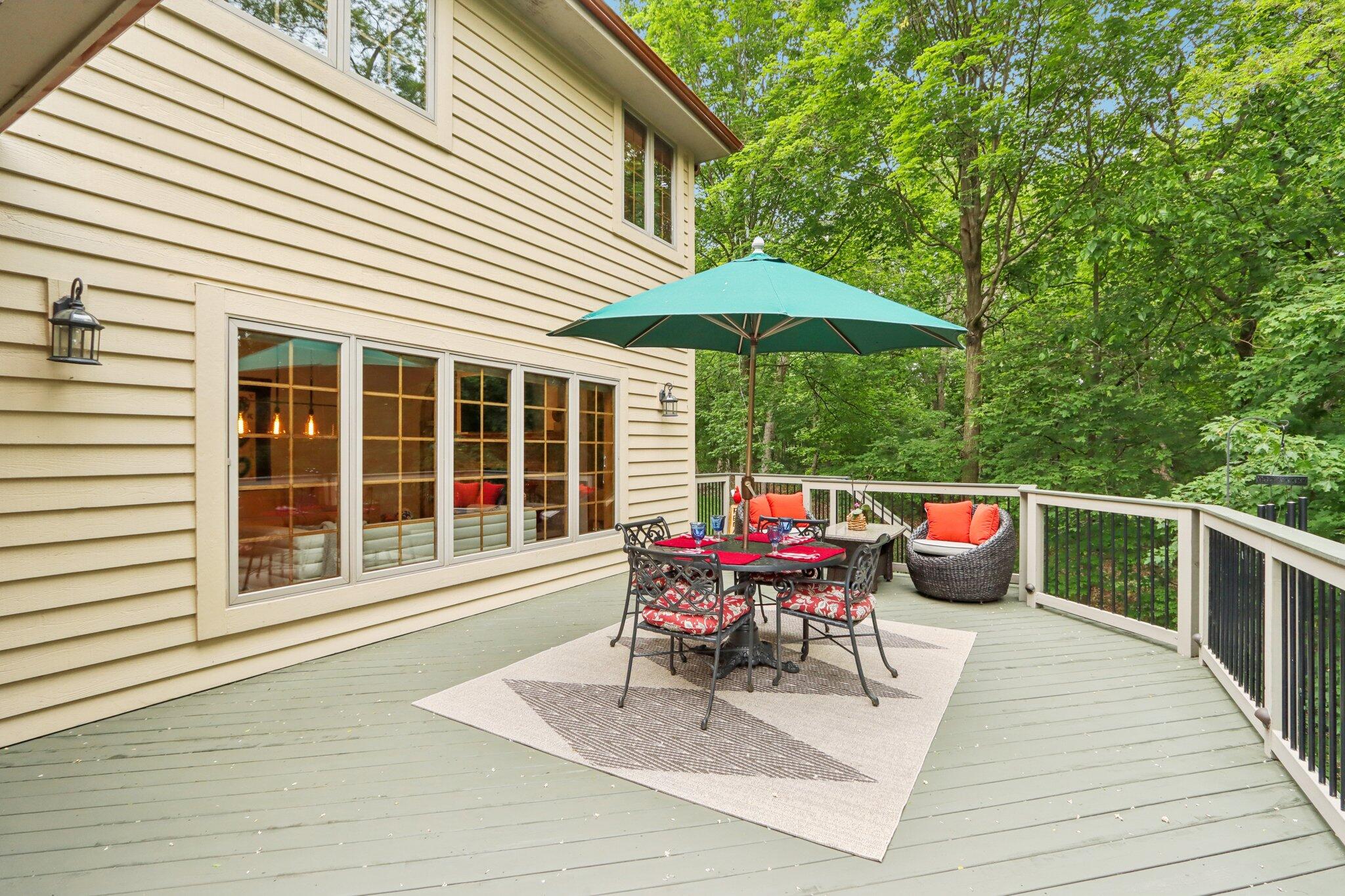 W332S9291 Red Brae Drive Mukwonago, WI 53149 - Photo 100 of 119 Deck