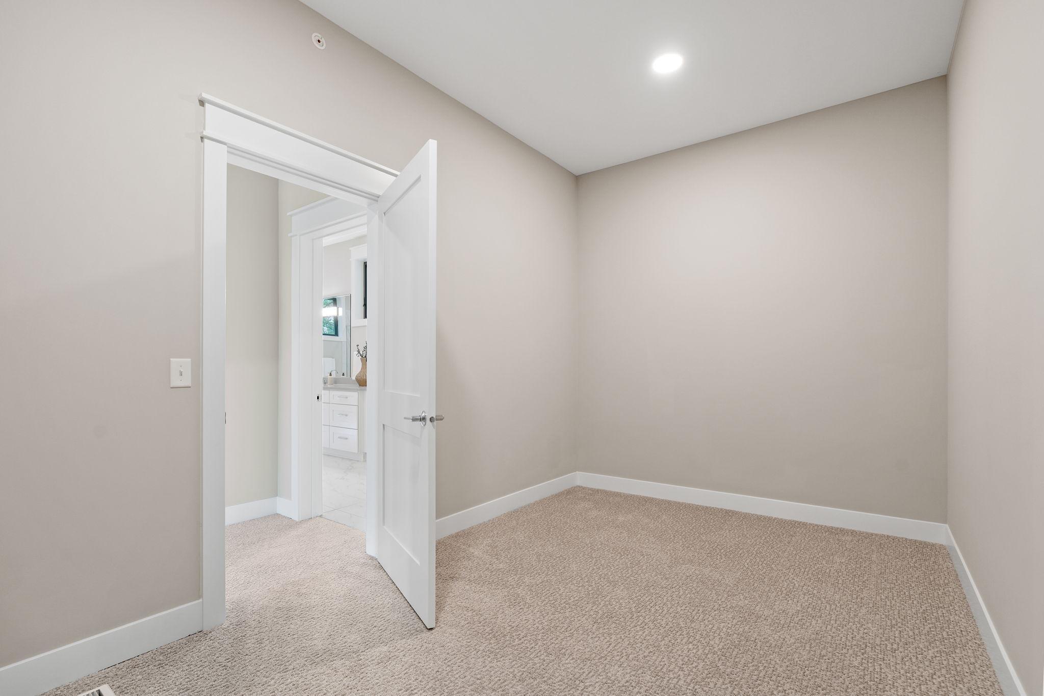 5754 Shady Oak Road, Unit 1 Minnetonka, MN 55343 - Photo 26 of 44 Gallery Image 26