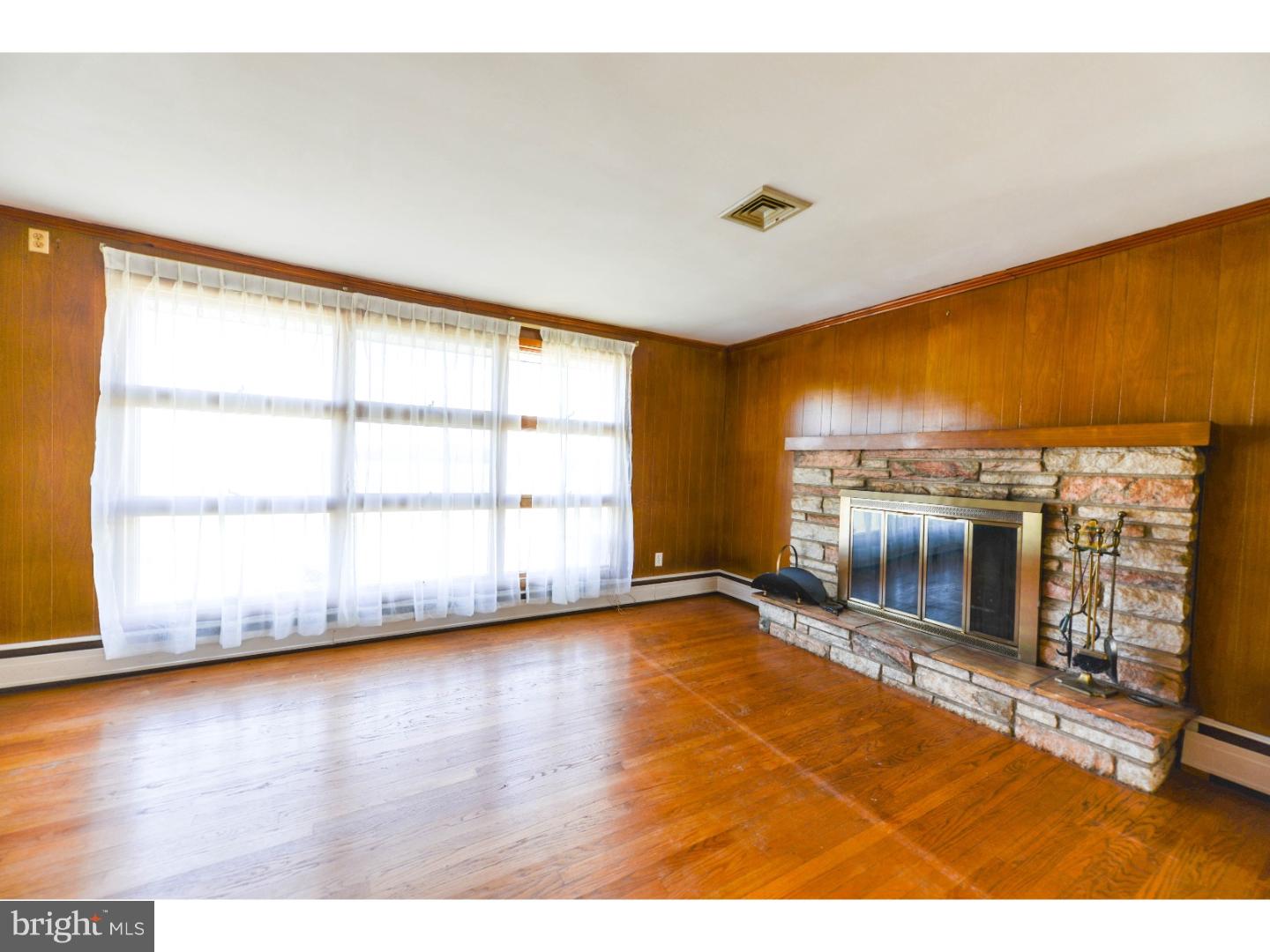 475 Whig Lane Road Pilesgrove, NJ 08098 - Photo 10 of 19 Gallery Image 10