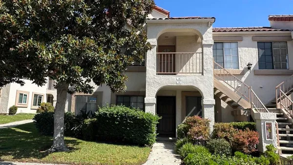$2,300 | 13062 Wimberly Square, San Diego, CA 92128