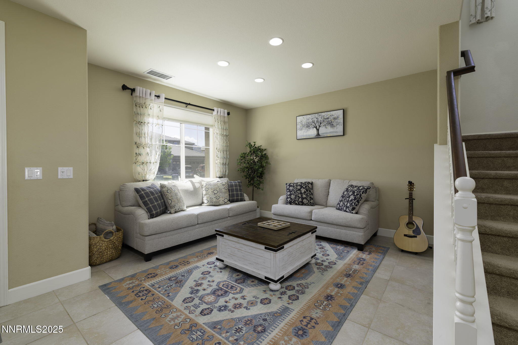 10687 Walton Park Drive Reno, NV 89521 - Photo 3 of 25 6-web-or-mls-10687 Walton Park-6