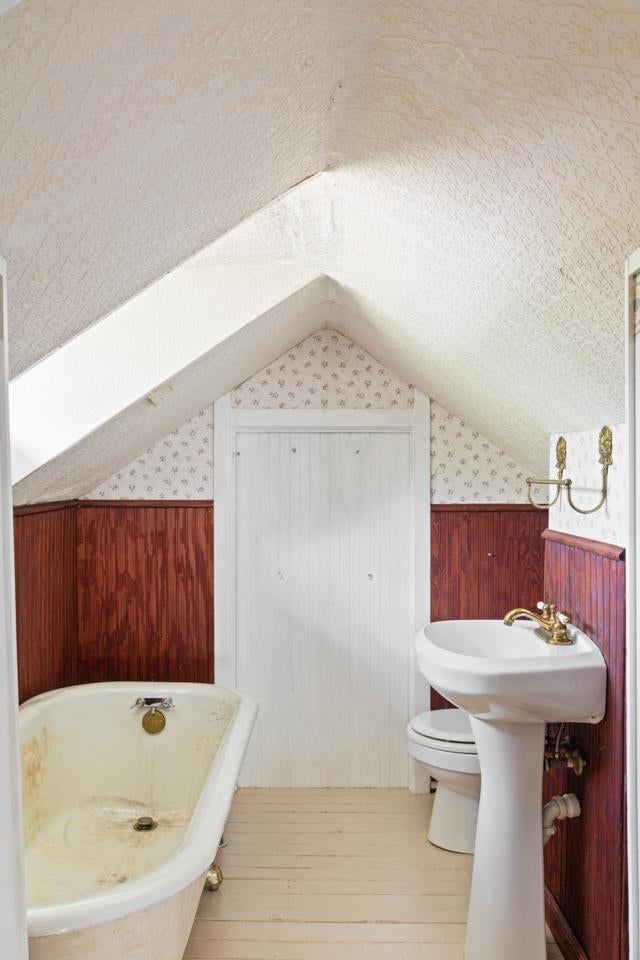 6377 Aracoma Road Huntington, WV 25705 - Photo 20 of 32 Gallery Image 20