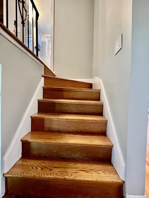 9 Champlain Drive Hudson, MA 01749 - Photo 13 of 19