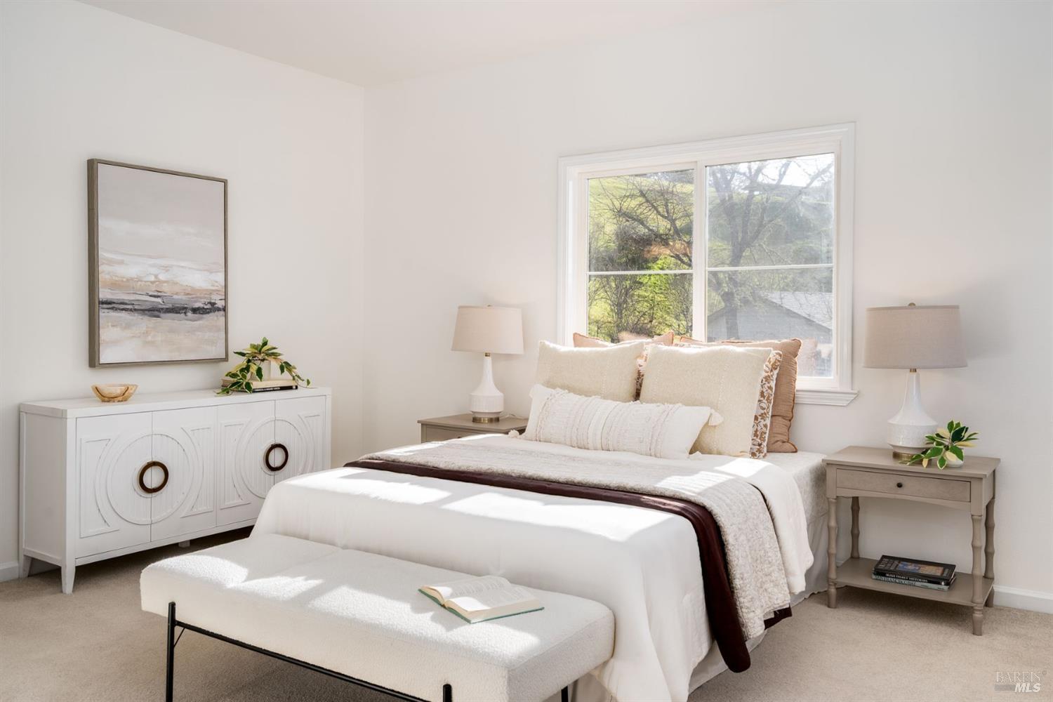 384 Arabian Way Healdsburg, CA 95448 - Photo 27 of 65 Sunlit upstairs bedroom.