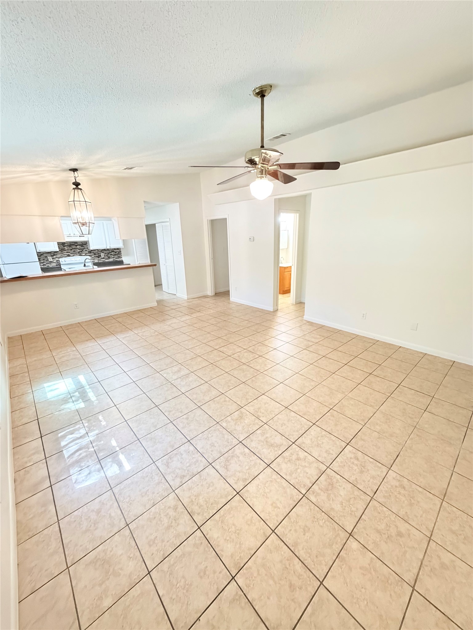 23393 Nameless Road, Unit 169 Leander, TX 78641 - Photo 1 of 19 Living Rooms