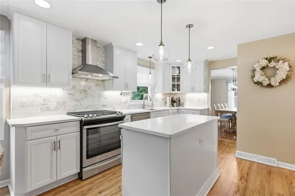 $550,000 | 2344 Southwood Drive, Pittsburgh, PA 15241