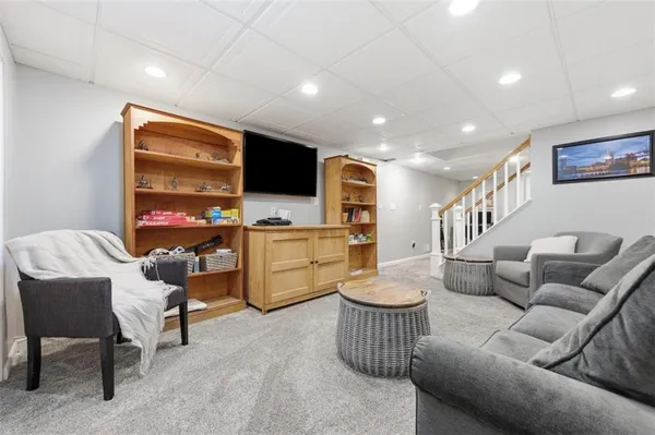 $550,000 | 2344 Southwood Drive, Pittsburgh, PA 15241