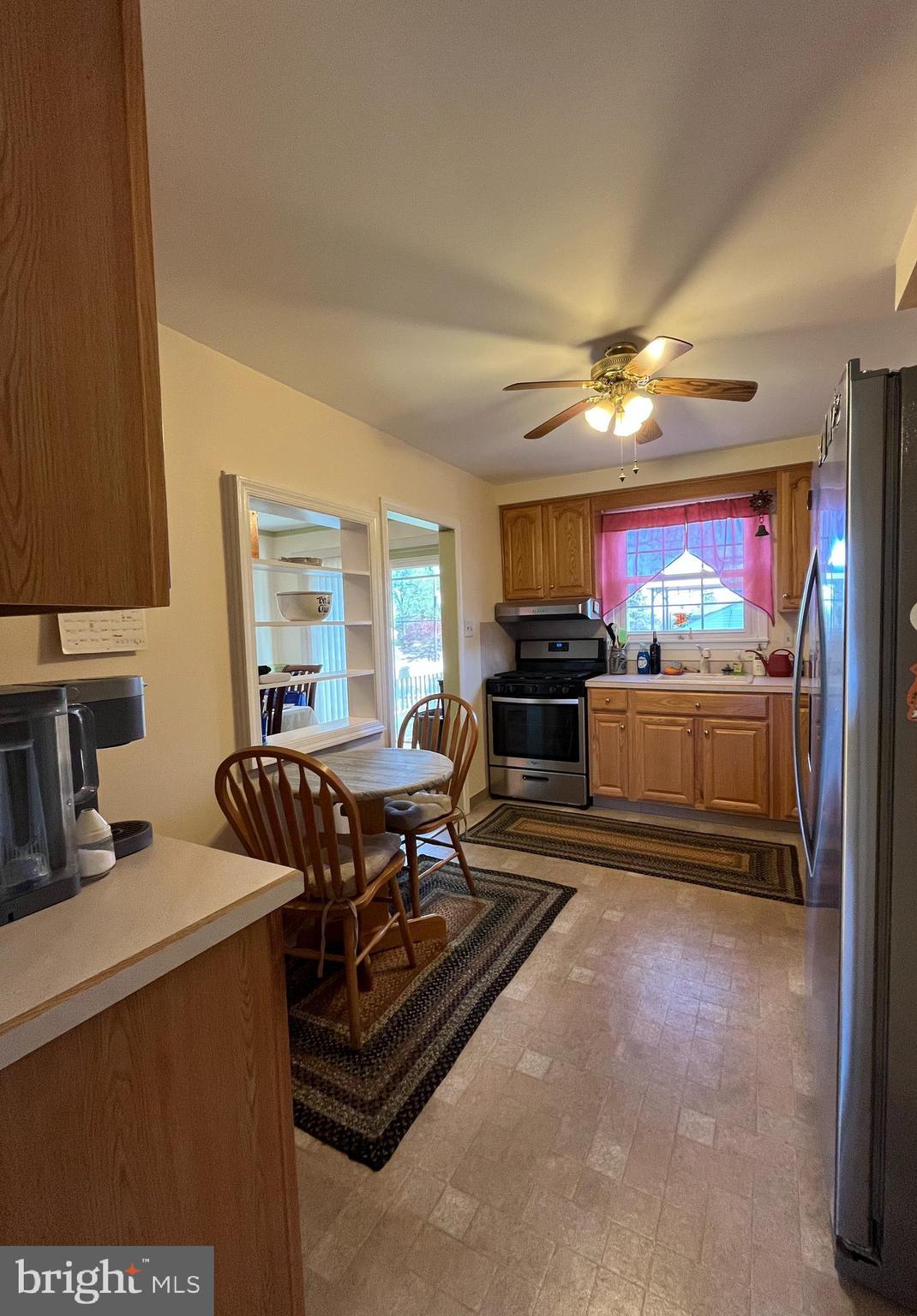 441 Hightop Road West Chester, PA 19380 - Photo 18 of 35 Cozy quaint eat-in kitchen