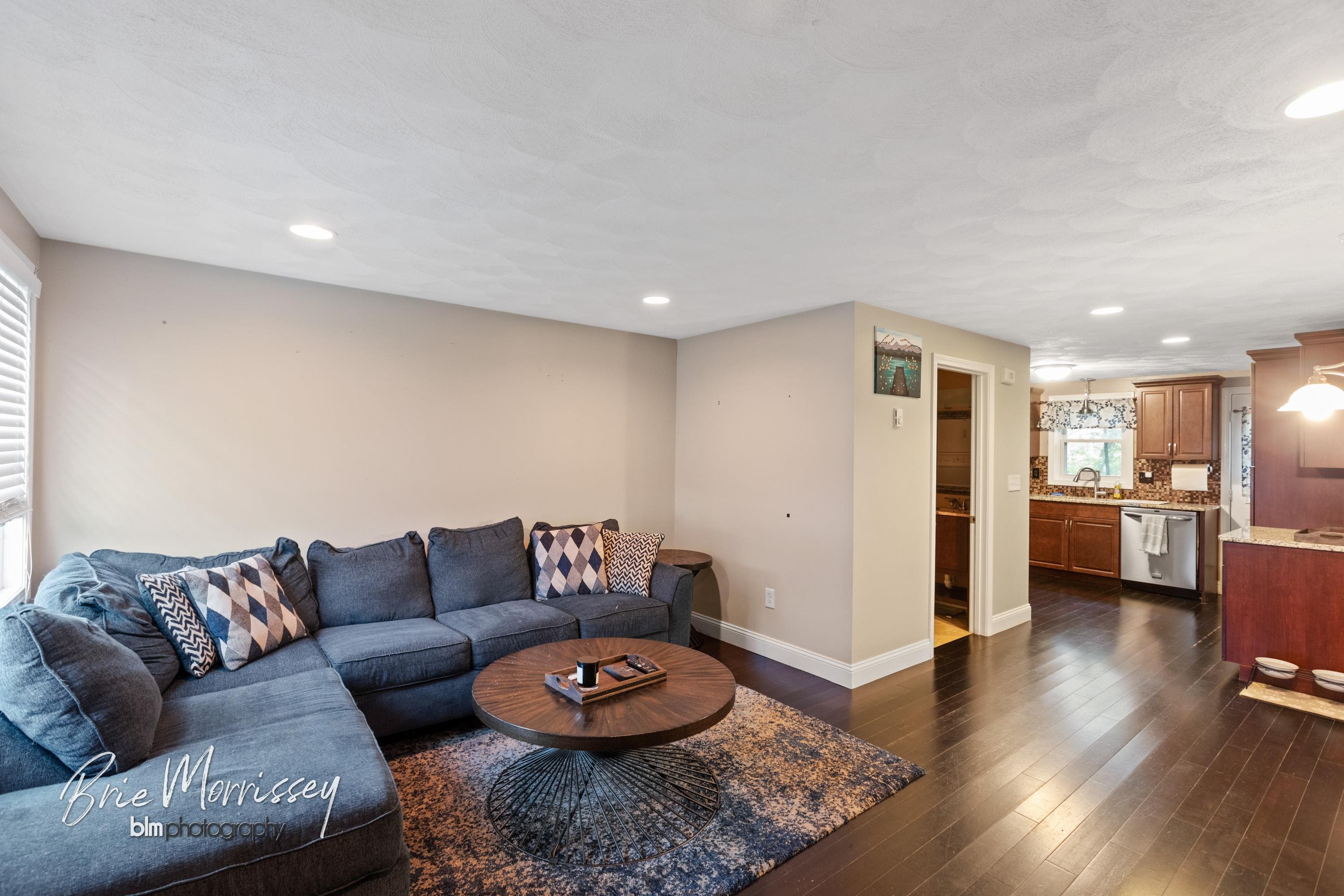 81 Stonegate Lane, Unit 81 Derry, NH 03038 - Photo 5 of 16