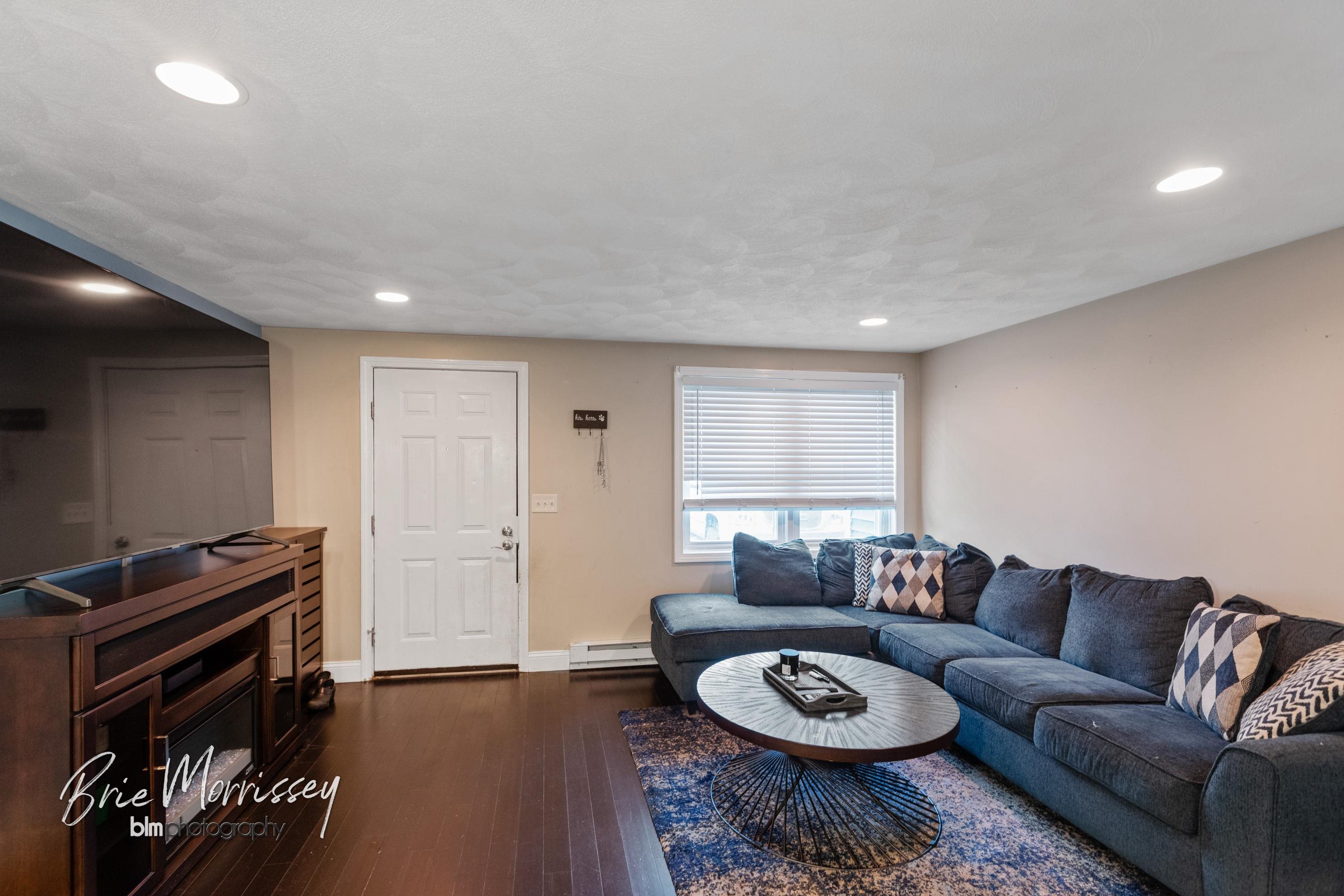 81 Stonegate Lane, Unit 81 Derry, NH 03038 - Photo 6 of 16