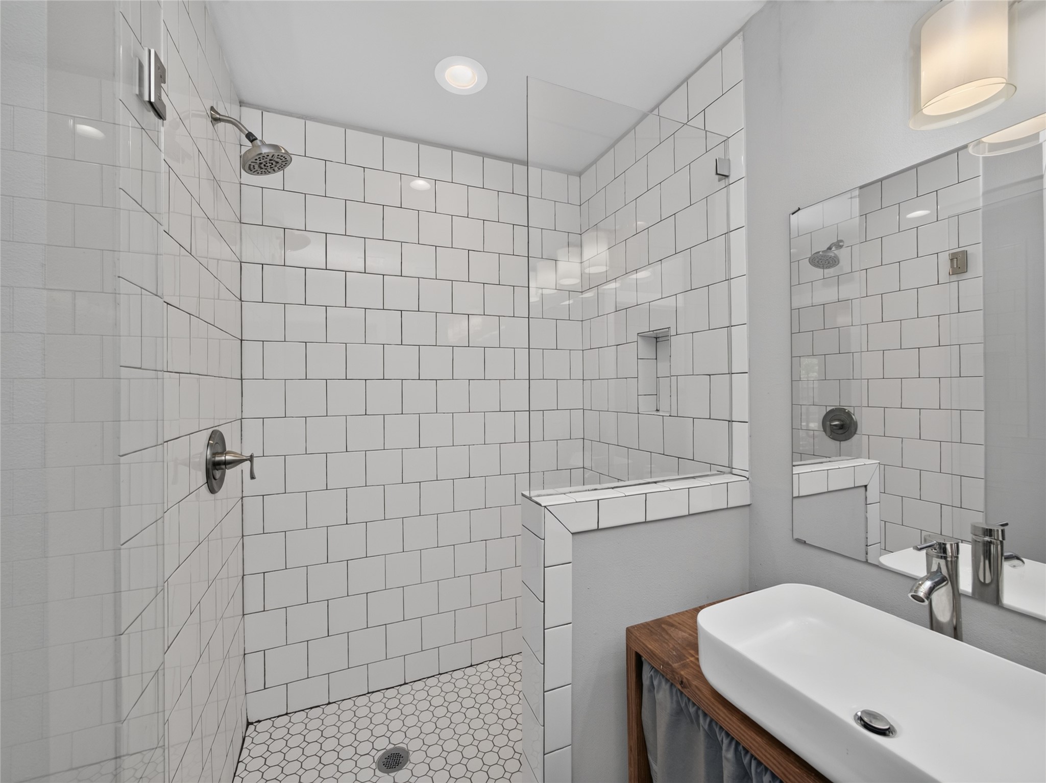 4504 Kitty Avenue Austin, TX 78721 - Photo 17 of 34