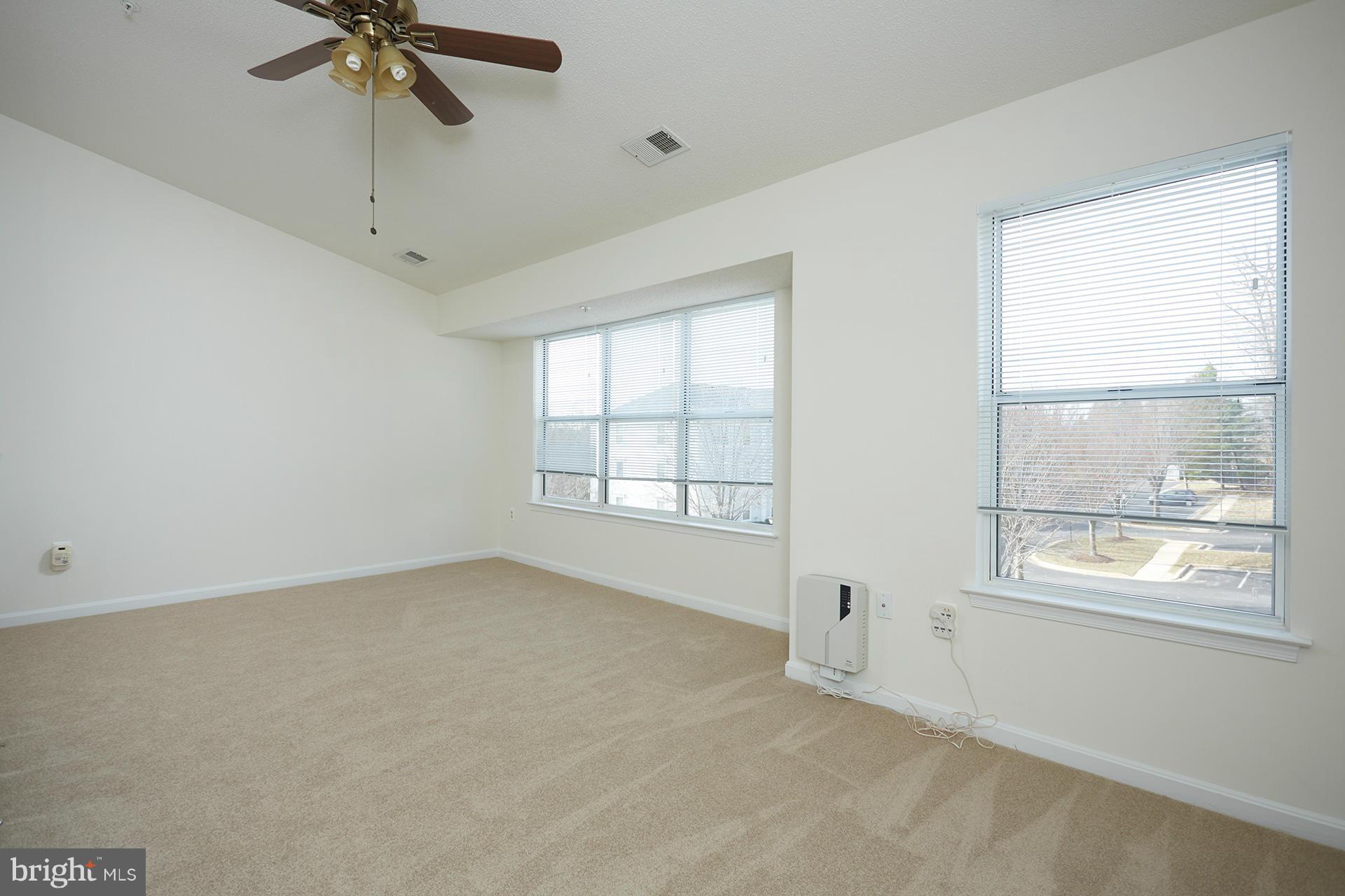 2715 Snowbird Terrace, Unit 1028 Silver Spring, MD 20906 - Photo 2 of 20 Living Room