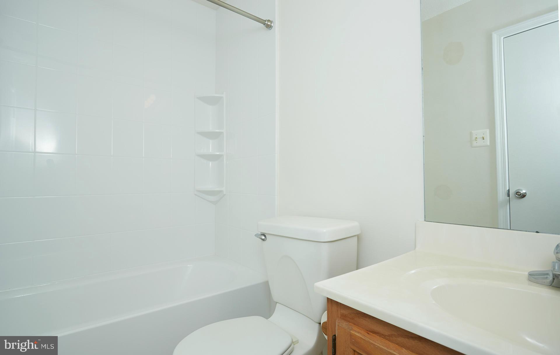 2715 Snowbird Terrace, Unit 1028 Silver Spring, MD 20906 - Photo 18 of 20 Bath