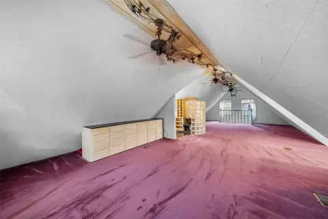 $825,000 | 186 Lake Road, Huntsville, TX 77320