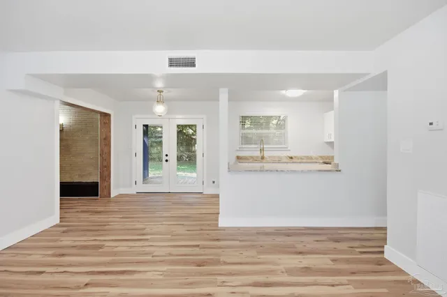 $207,000 | 522 South Edgewood Circle, Pensacola, FL 32506