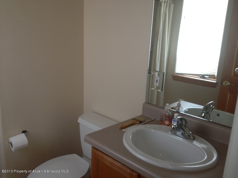 334 Alexander Lane, Unit 24 Basalt, CO 81621 - Photo 8 of 28 IMG_1045