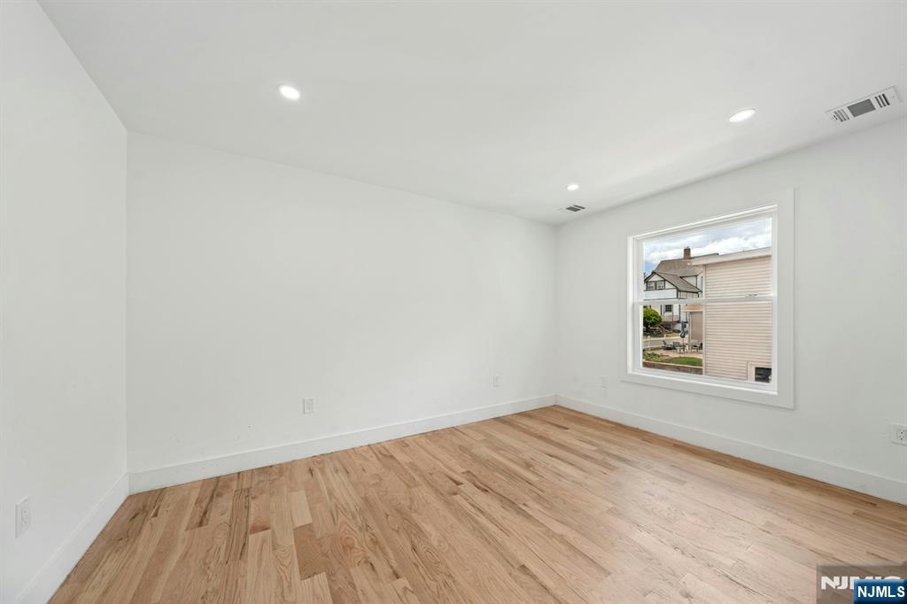 179 Washington Avenue Rutherford, NJ 07070 - Photo 33 of 50