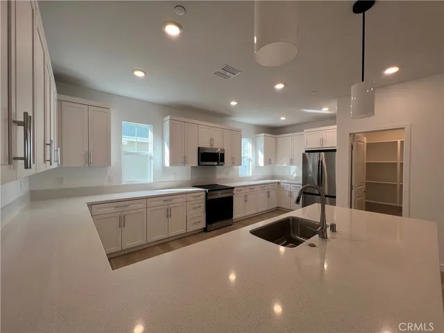 $4,000 | 2544 Dorris Street, El Monte, CA 91733