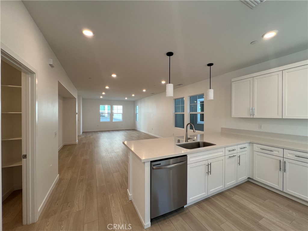 2544 Dorris Street El Monte, CA 91733 - Photo 4 of 13