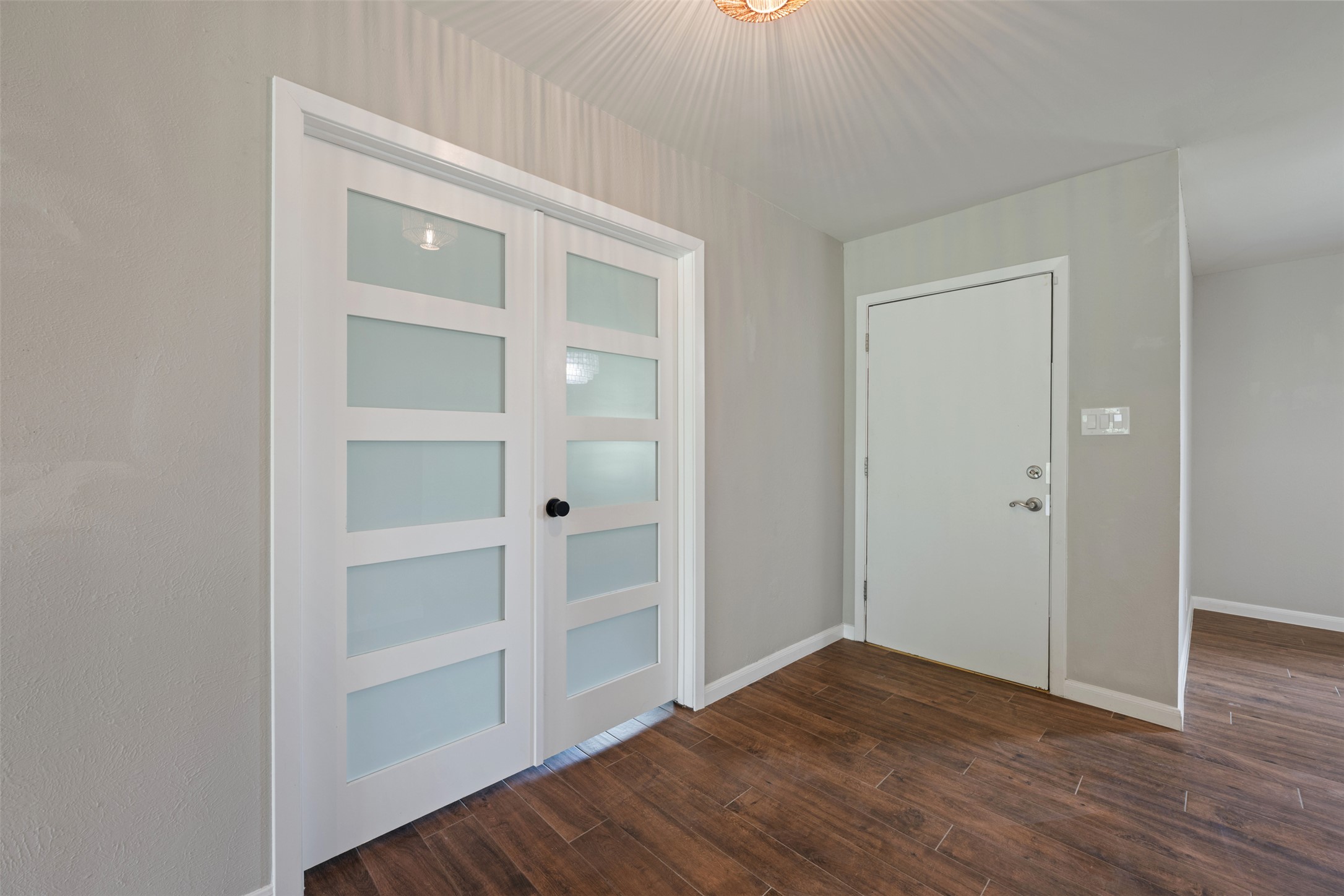 1600 Pin Oak Lane Round Rock, TX 78681 - Photo 5 of 40