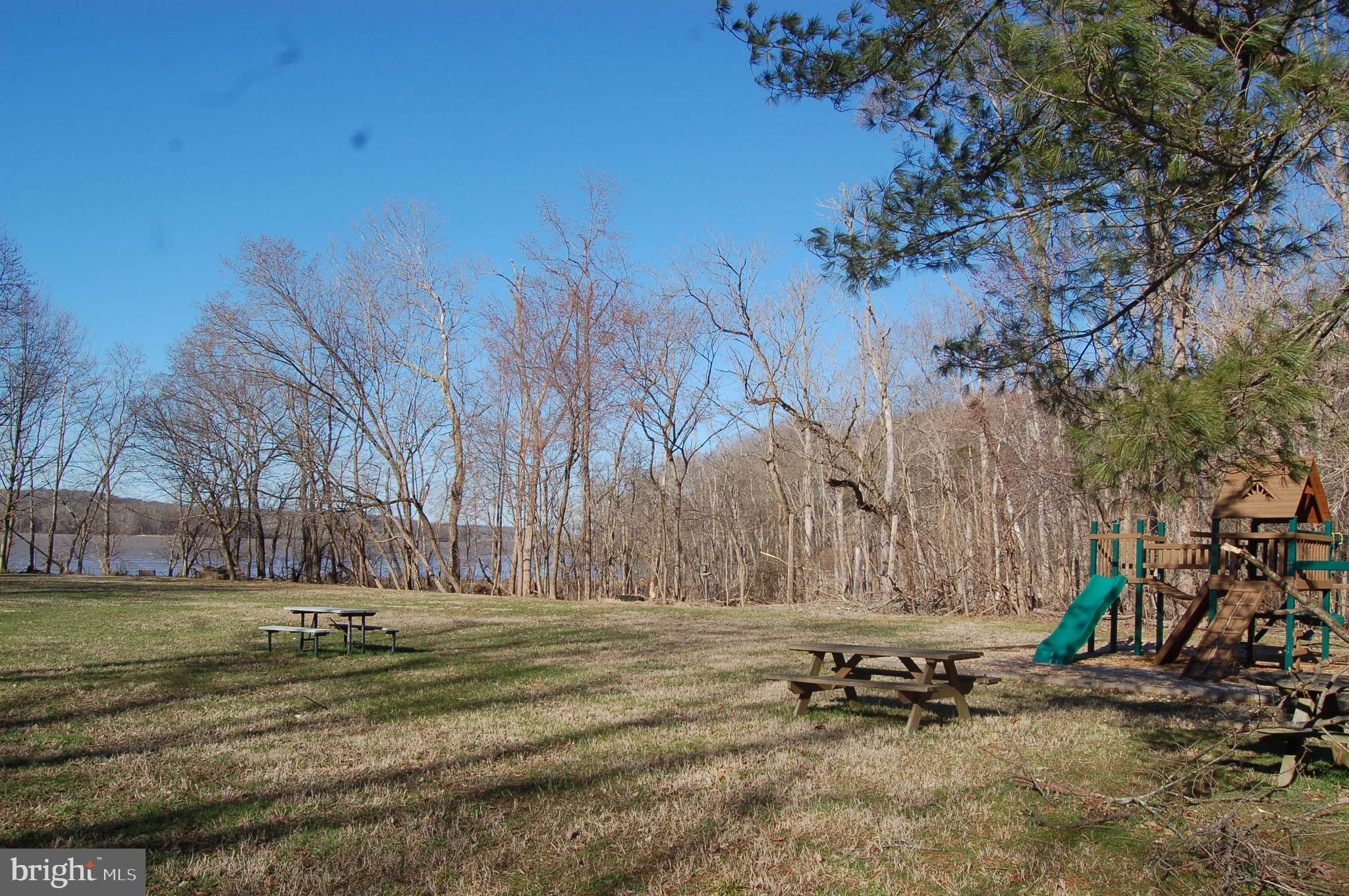 405 Pine Road Fort Washington, MD 20744 - Photo 32 of 37