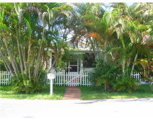628 Dimick Road Boynton Beach, FL 33435 - Photo 1 of 7 Primary Photo