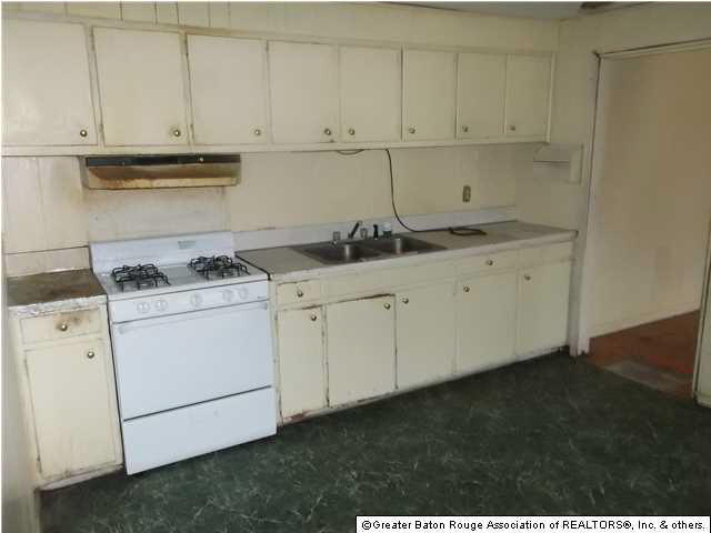 7122 Aspen Place Baton Rouge, LA 70812 - Photo 3 of 10 Gallery Image 3