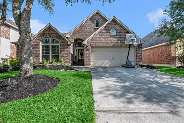 $425,000 | 14730 Yellow Begonia Drive, Cypress, TX 77433