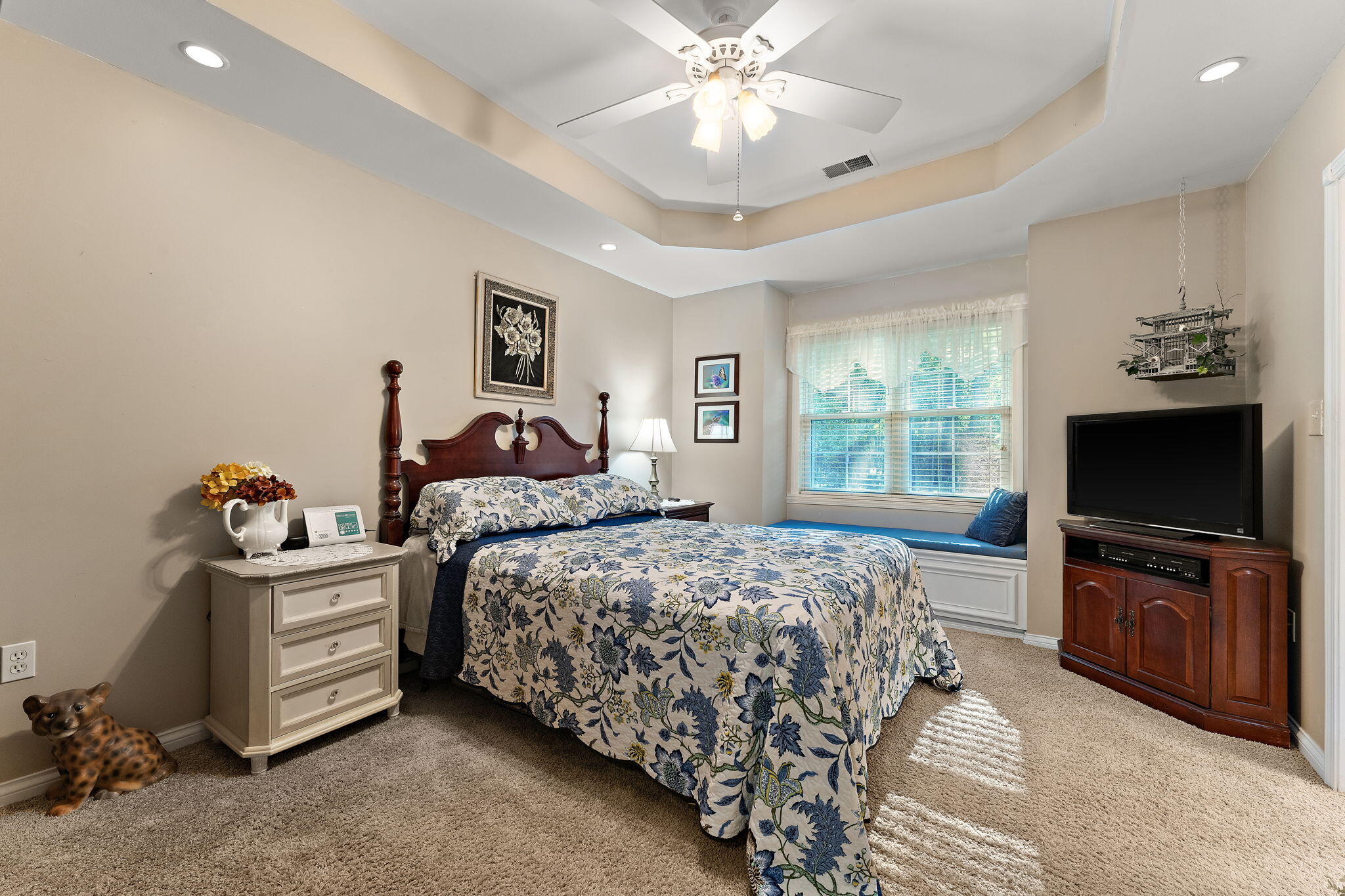 3431 Drivers Way Chesterton, IN 46304 - Photo 12 of 31 a bedroom with a bed and a flat screen tv