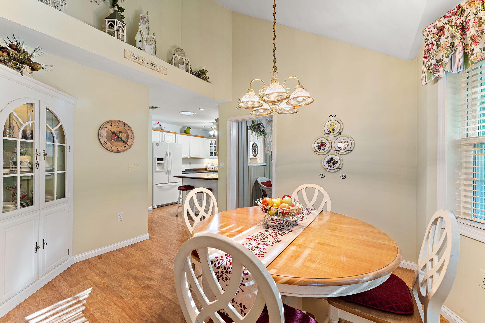 3431 Drivers Way Chesterton, IN 46304 - Photo 7 of 31 a view of a dining room with furniture