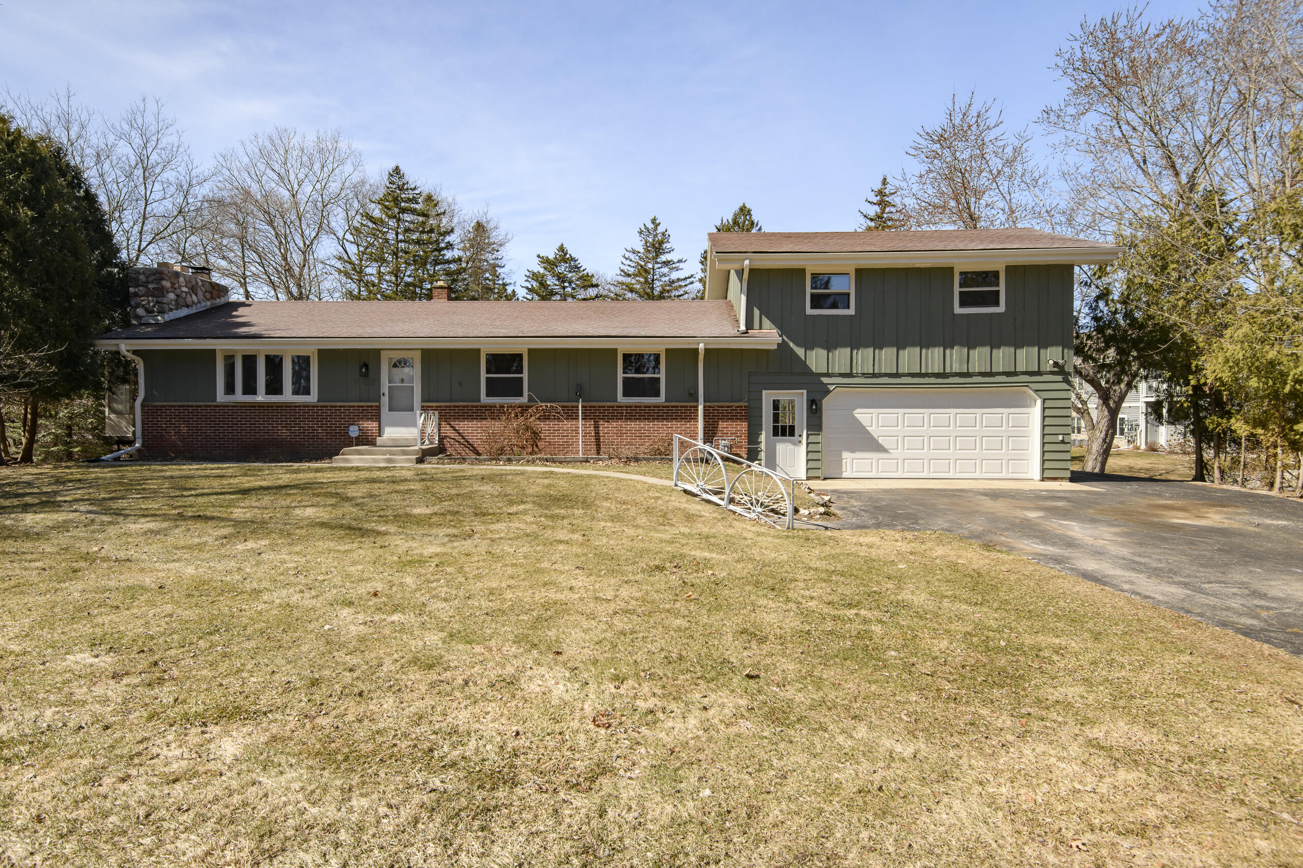 745 North Green Bay Road Grafton, WI 53024 - Photo 1 of 44 745 N Green Bay-2