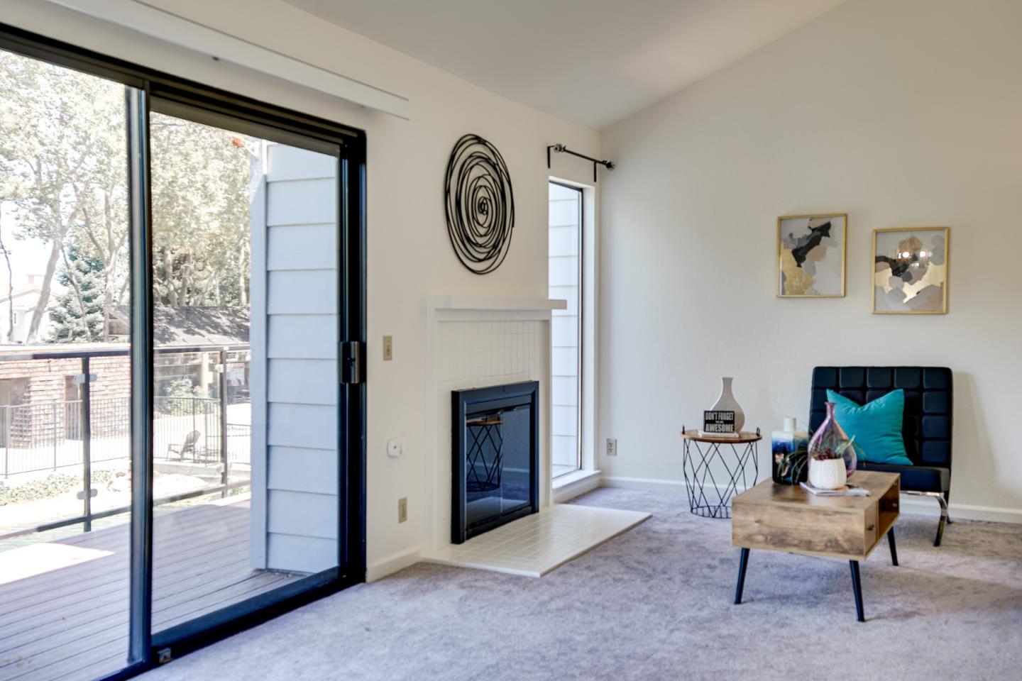 905 West Middlefield Road, Unit 976 Mountain View, CA 94043 - Photo 7 of 18 Gallery Image 7