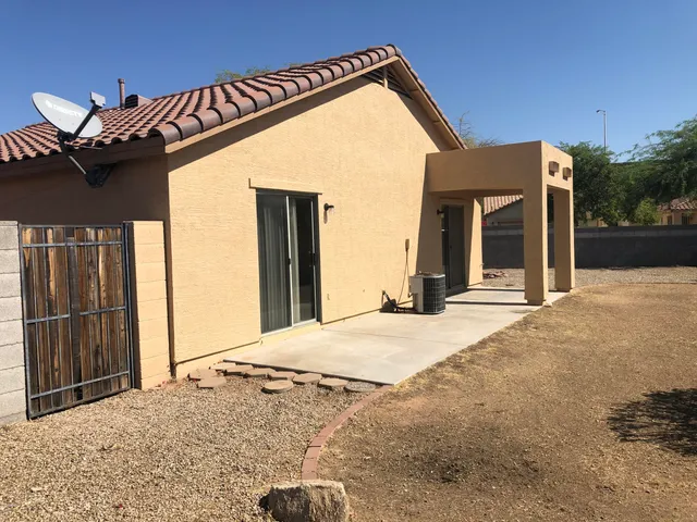 $2,000 | 8565 East Lakeview Avenue, Mesa, AZ 85209