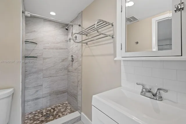 $2,300 | 777 Southwest 9th Avenue, Unit 413, Miami, FL 33130