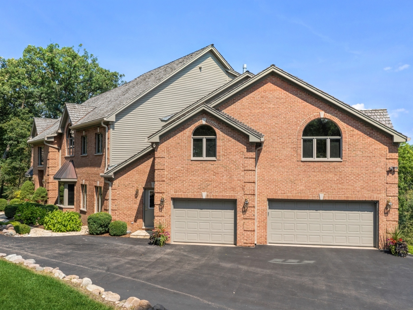 33 Brinker Road Barrington Hills, IL 60010 - Photo 40 of 43 a view of a house with a yard