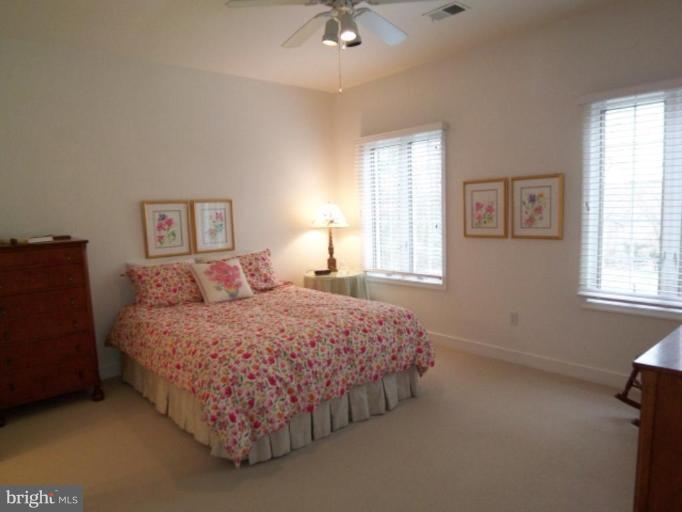 10413 Hunters Valley Road Vienna, VA 22181 - Photo 17 of 27 Bedroom #3